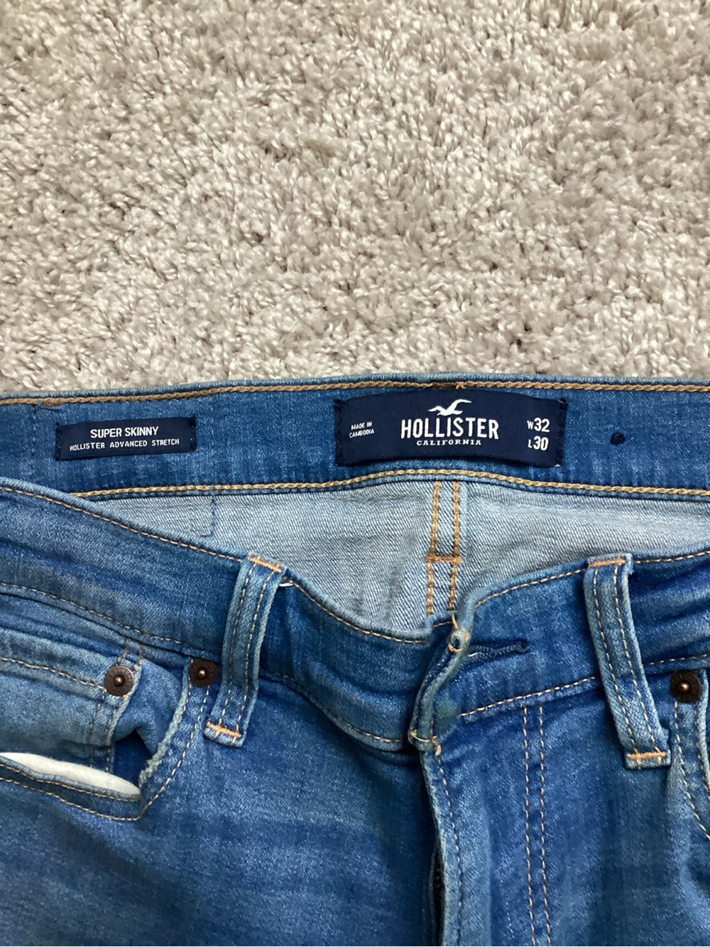 Hollister Men’s Distressed Blue Skinny Jeans - Picture 3 of 3